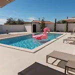 Villa Roza *