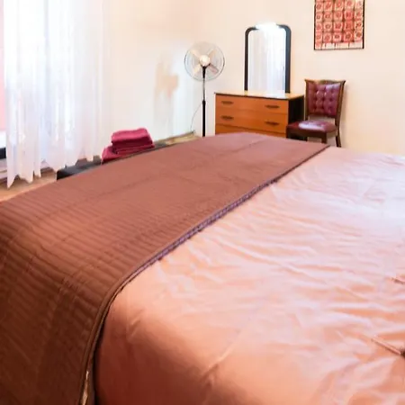 Roza Villa