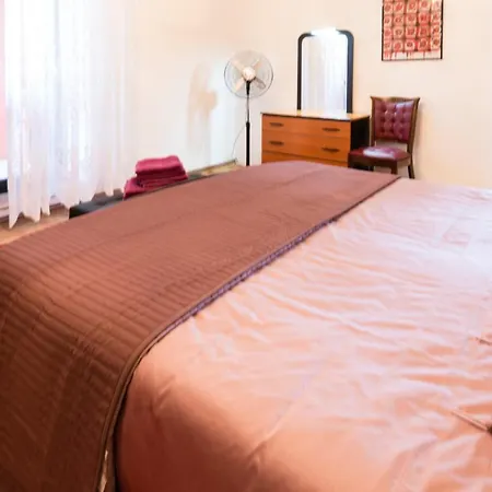 Roza Villa *