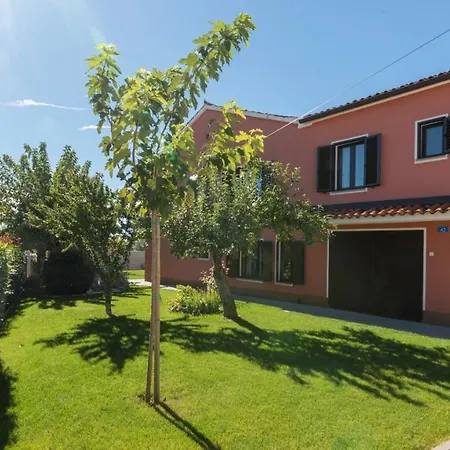 Roza Villa